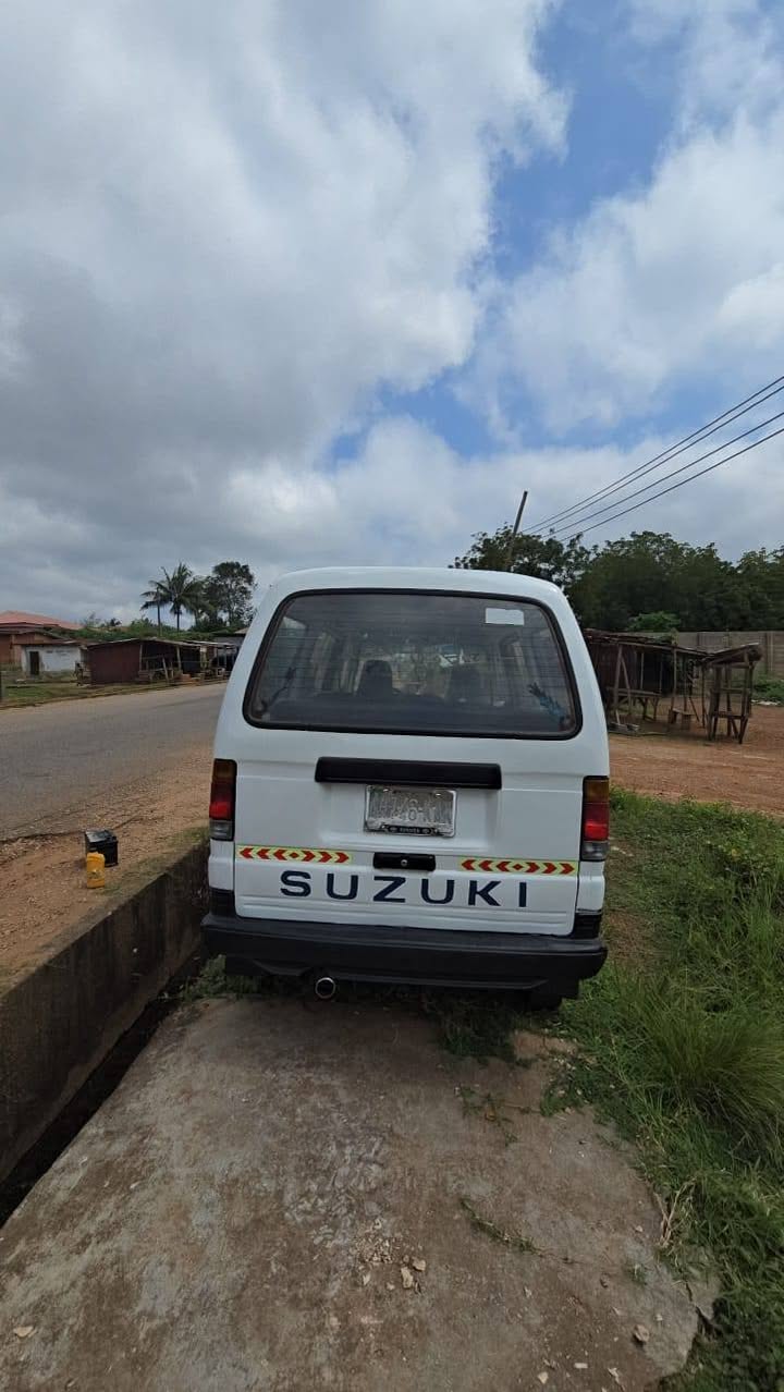 A picture of Mini bus