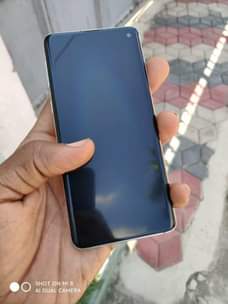 A picture of samsung s10
