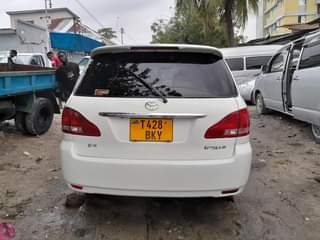 A picture of TOYOTA IPSUM 0788078007