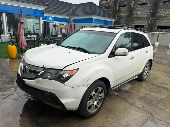 A picture of 2007 Acura MDX