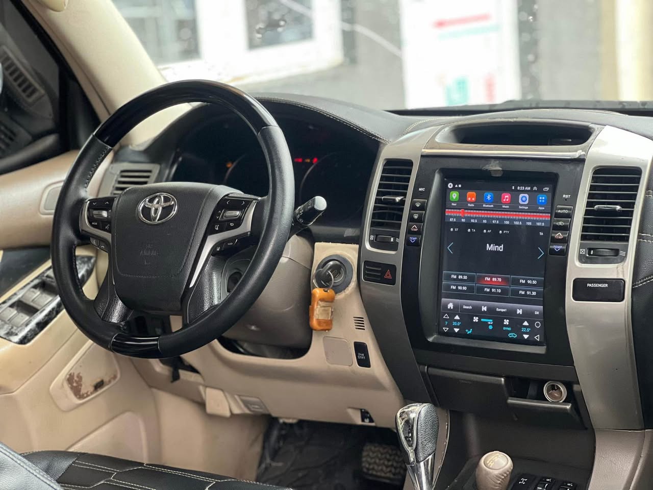 A picture of Land cruiser prado