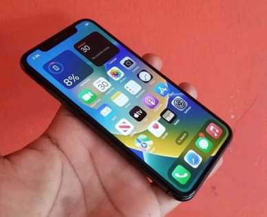 A picture of Iphone X gb64
