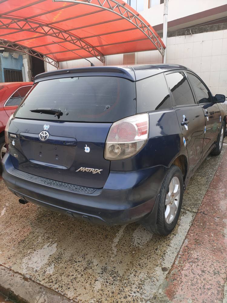 A picture of 2006 TOYOTA MATRIX