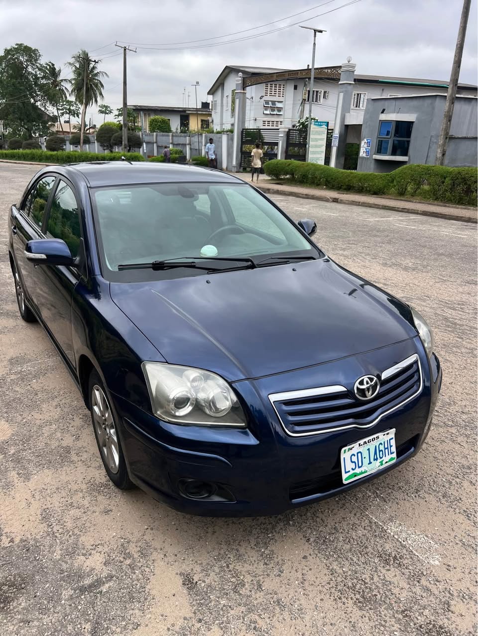 A picture of Toyota Avensis 2008