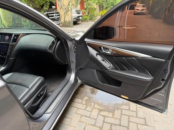 A picture of Nissan Infinity Q50