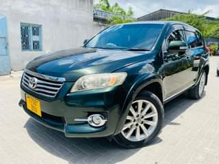 A picture of 2010 VANGUARD 0714058883 TOYOTA