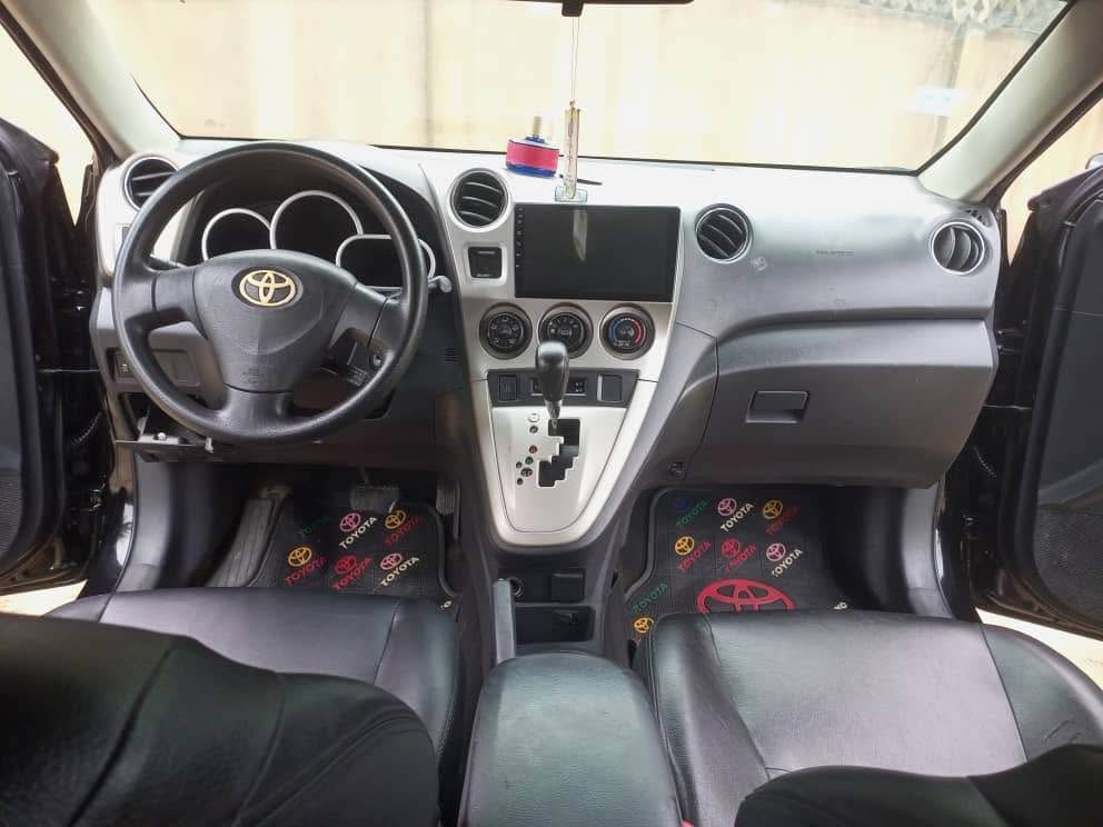 A picture of TOYOTA MATRIX SPORT 2010