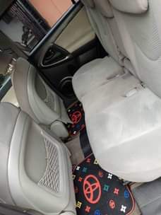 A picture of 2008 Toyota Rav 4 1