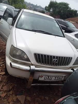 A picture of 2000 Harrier 2000