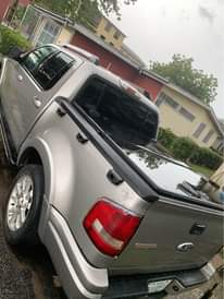 A picture of Ford Explorer