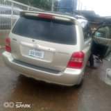 A picture of Toyota Highlander very clean first body tokunbo standard nothing to