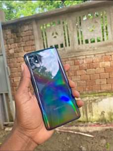 A picture of samsung A51 128GB