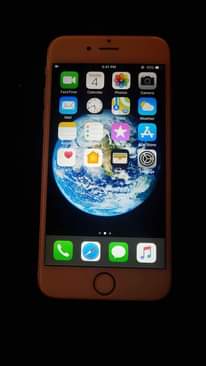 A picture of iPhone 6 gb 16 battery health 100 150 000 tu
