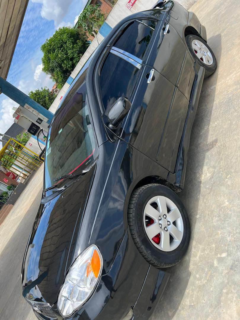 A picture of Toyota Corolla 05