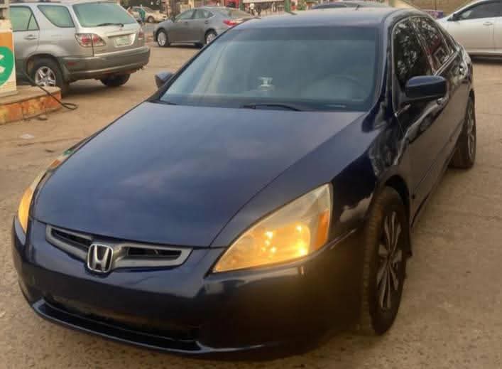 A picture of 2004 Honda accord