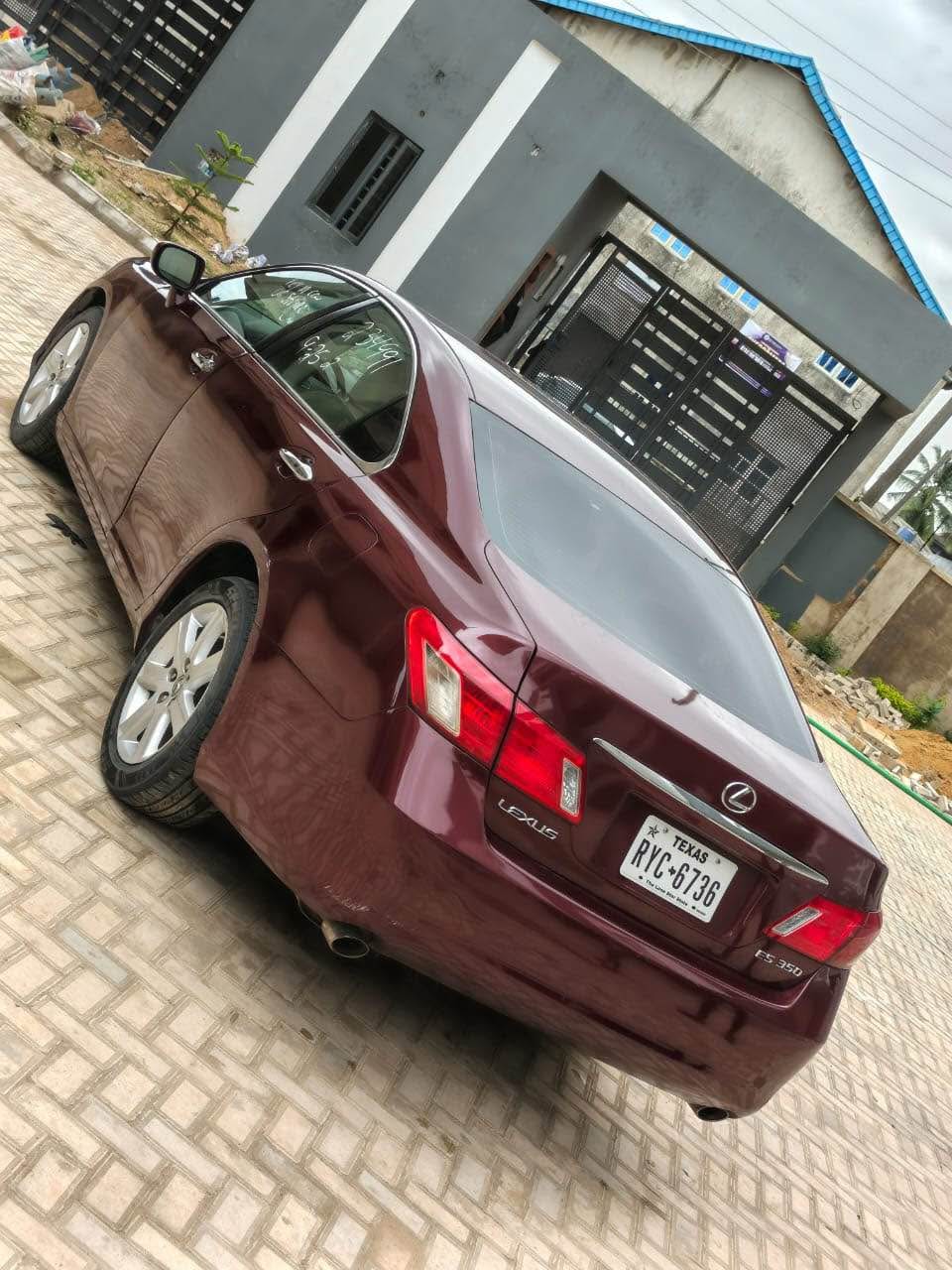 A picture of Foreign used ES 350 08 Tokunbo full option Accident free
