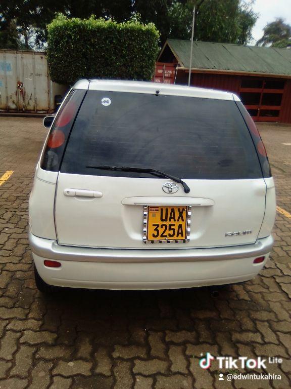A picture of 1998 Toyota Raum st