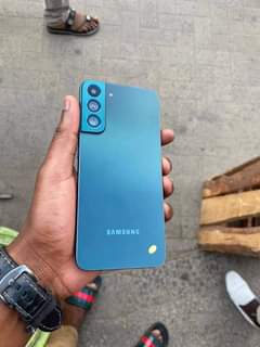 A picture of SAMSUNG S22 