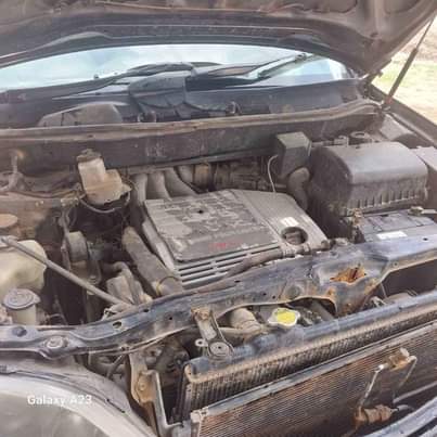 A picture of Toyota harrier 4mln