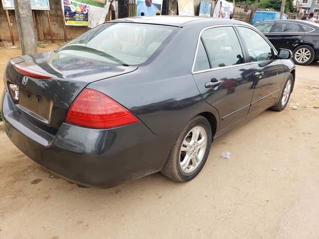 A picture of 2007 honda accord