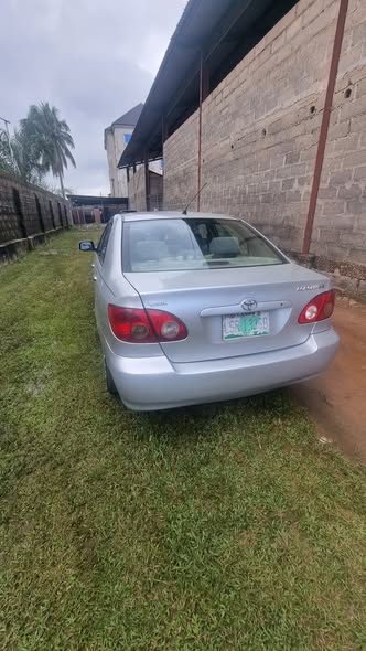 A picture of 06 toyota corrolla