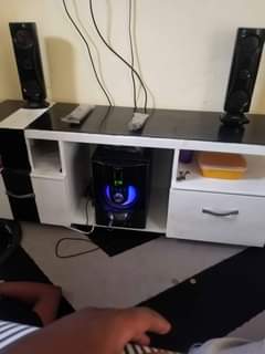 A picture of Sea peano haina kipengele 100k