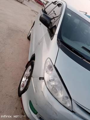 A picture of Toyota PREVIA 2009