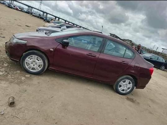 A picture of HONDA CITY MANUAL GEAR PERFECTLY OK FOR JUST 2.850K NOTHING