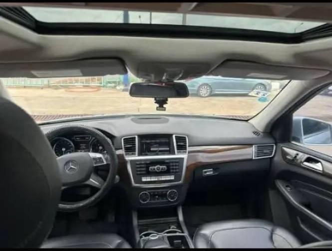 A picture of Registered Mercedes Benz direct 013 on bet