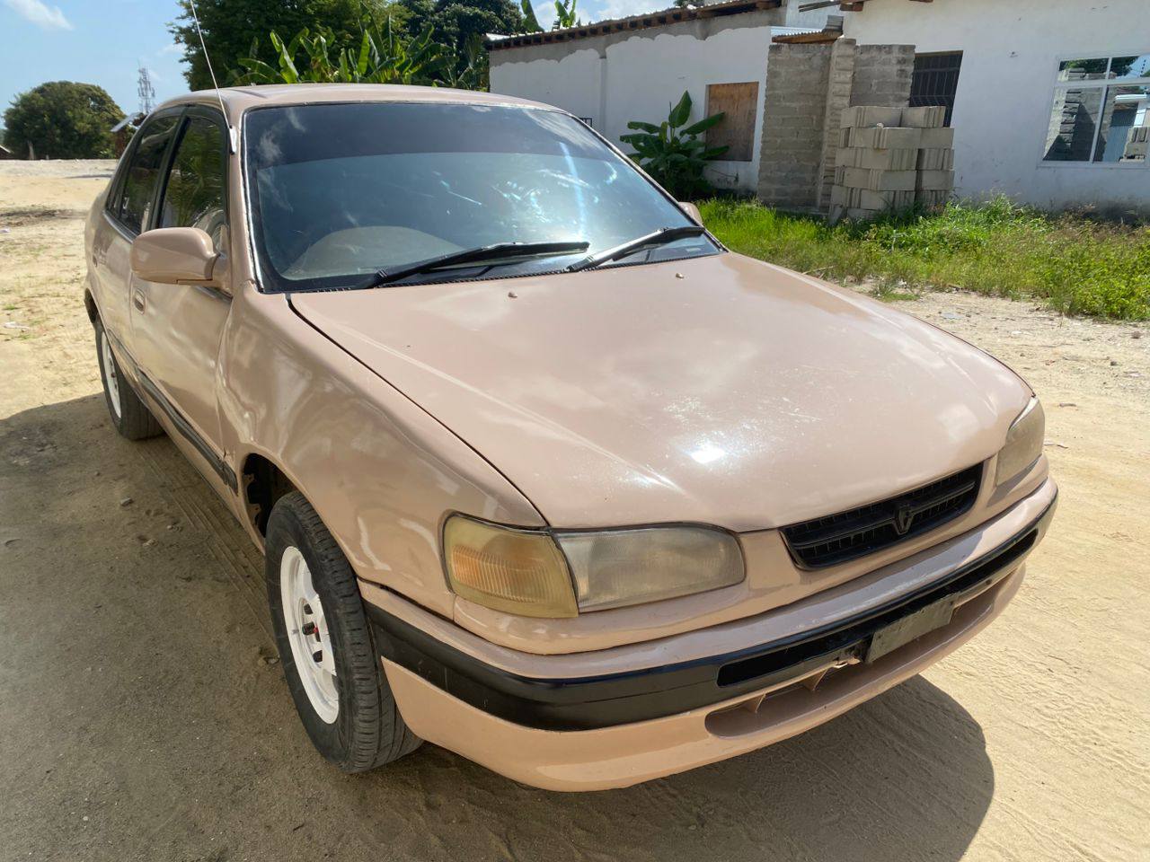 A picture of Corolla sprinter. 0654503974