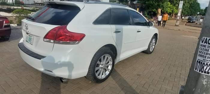 A picture of Toyota Venza 2010 model 4 sale