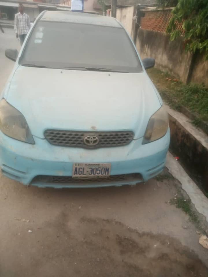A picture of Toyota matrix awoof