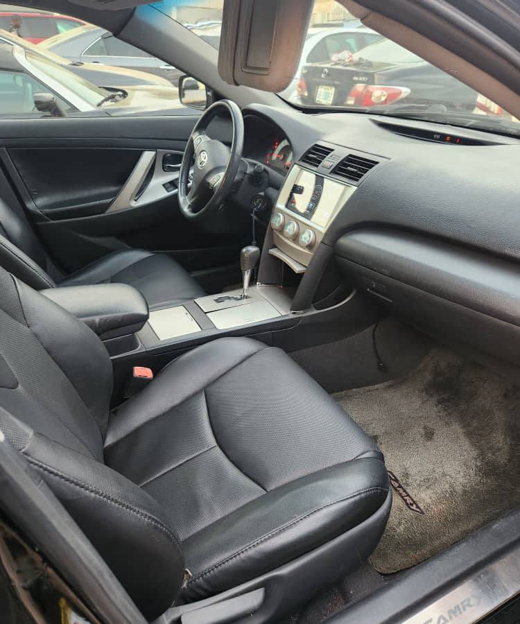 A picture of Toyota Camry SE