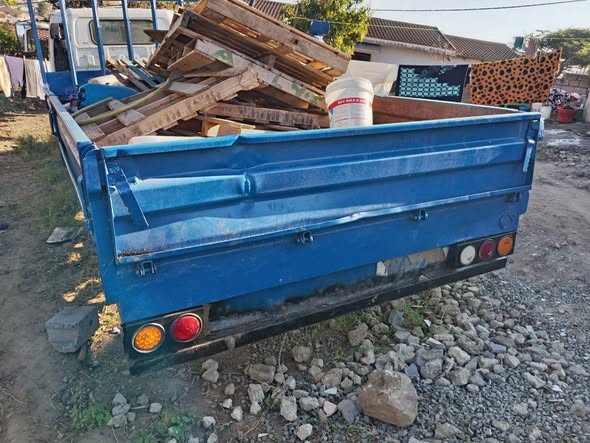 isuzu nqr
