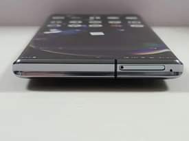 A picture of AQUOS R6 128GB Rom 12GB Ram 700 000 Ugx