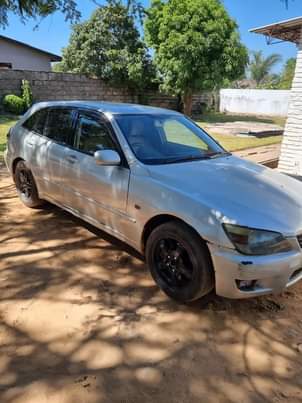 used toyota altezza