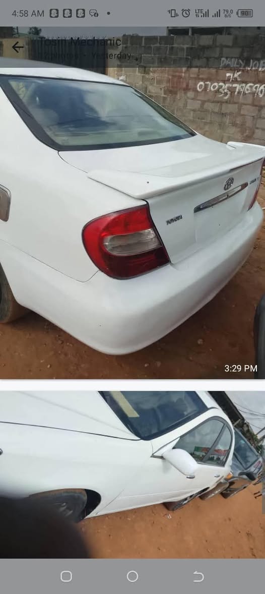 A picture of 2004 Toyota camry