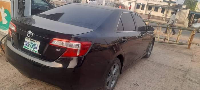 A picture of 2013 Toyota 013