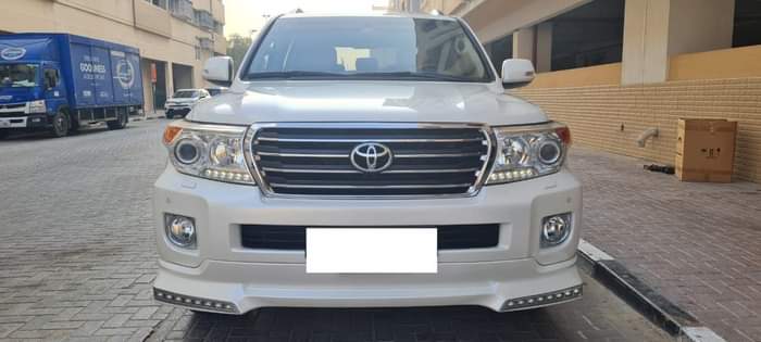 A picture of TOYOTA LAND CRUISER GX R V8 GCC SPECIFICATION LADY DRIVEN