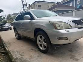 A picture of Lexus RX350 2007