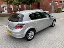 cars under 2000