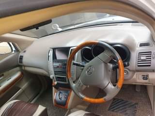 A picture of Toyota Harrier