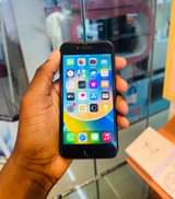 A picture of Iphone 8plain GB64