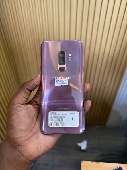 A picture of Samsung s9