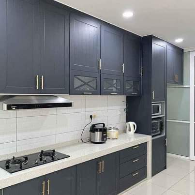 A picture of Kitchen cabinets L shaped