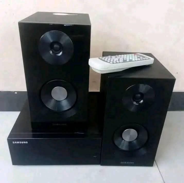 A picture of Samsung Bluetooth Home Theater
