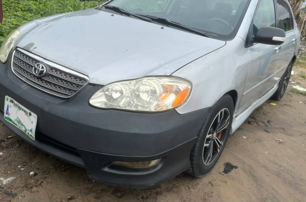 A picture of 06 model Corolla