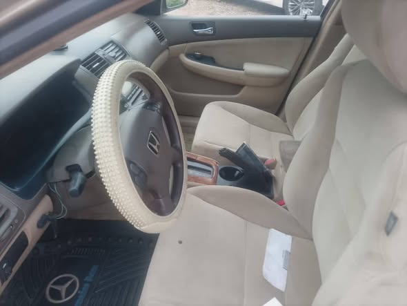 A picture of 2004 Honda Accord Eod
