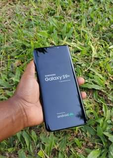 Samsung F.