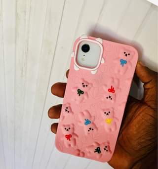 A picture of Iphone xr Gb 64 Bh 93 Nb IMEZIMA ILIKUWA IMEANGUKA